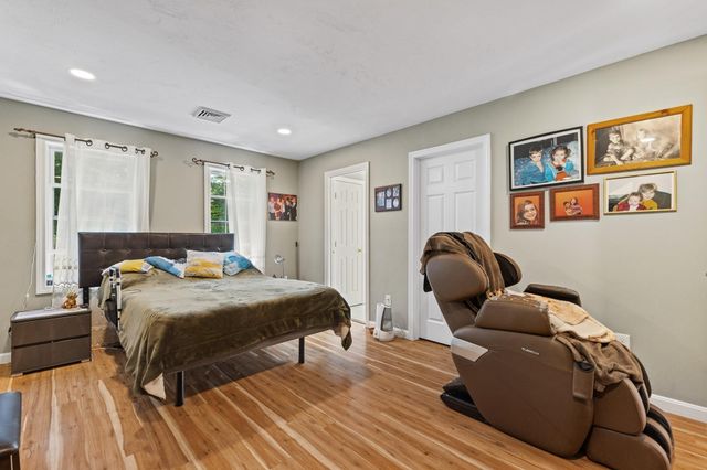 172 South St. 172, Northborough, MA 01532