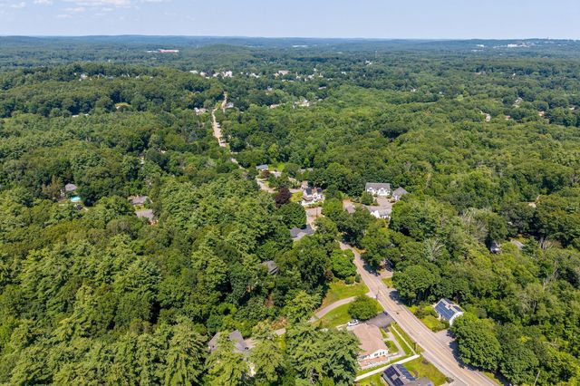 172 South St. 172, Northborough, MA 01532