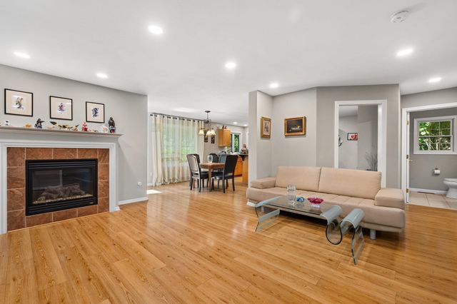 172 South St. 172, Northborough, MA 01532