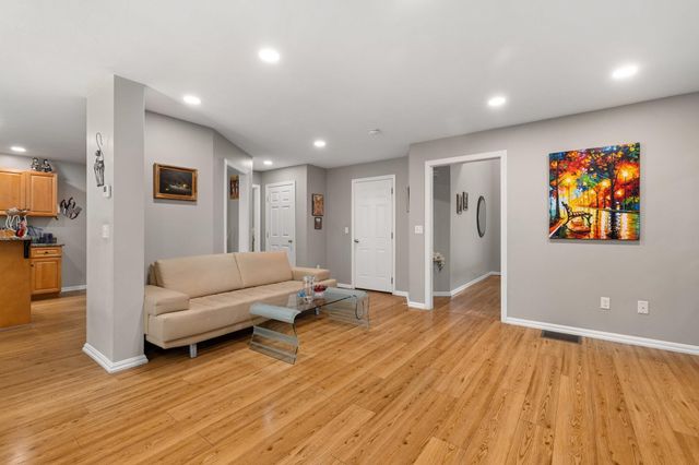 172 South St. 172, Northborough, MA 01532
