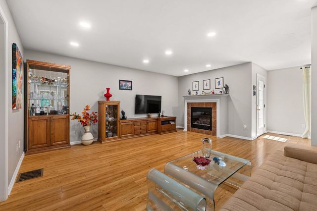 172 South St. 172, Northborough, MA 01532