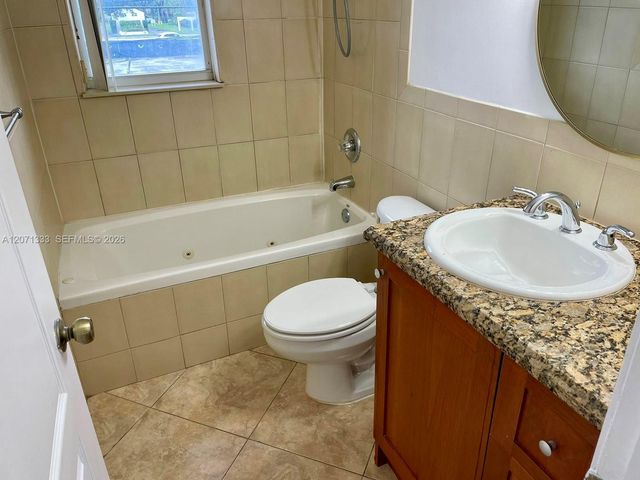 4001 NE 21st Avenue 203, Fort Lauderdale, FL 33308