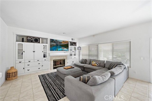 42370 Circulo Cavinara, Murrieta, CA 92562