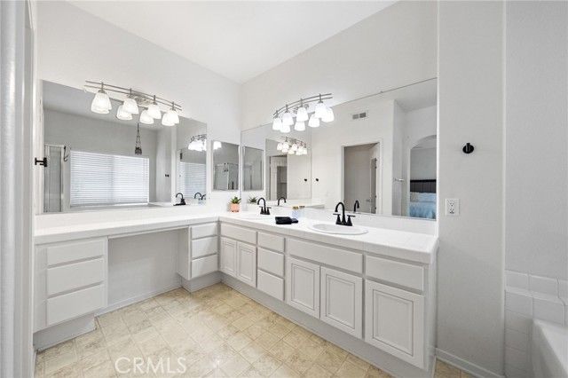 42370 Circulo Cavinara, Murrieta, CA 92562