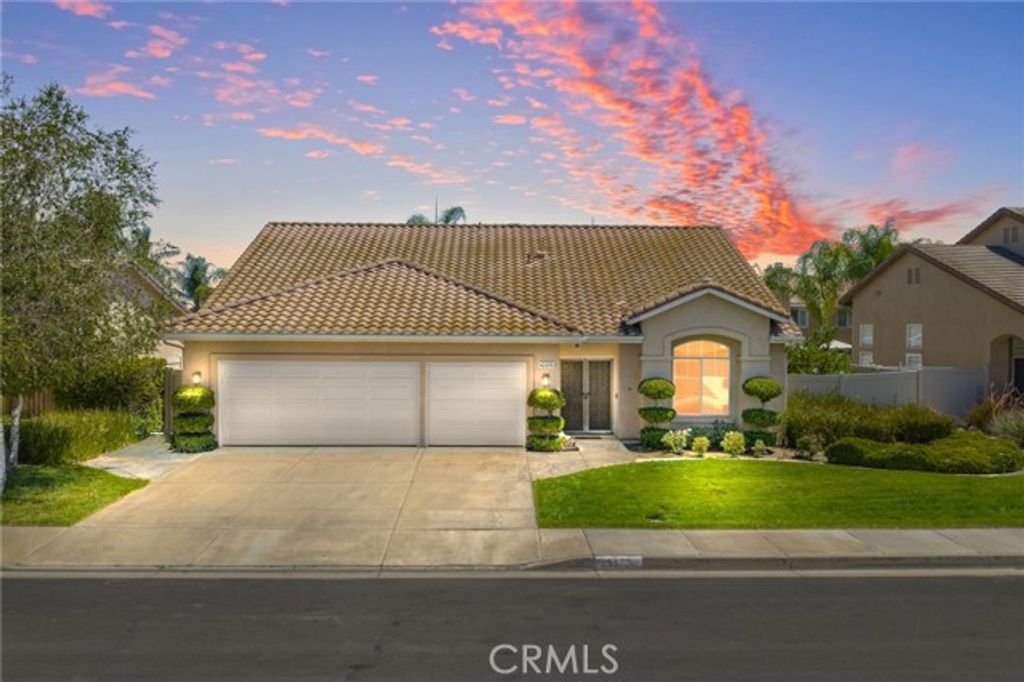 42370 Circulo Cavinara, Murrieta, CA 92562
