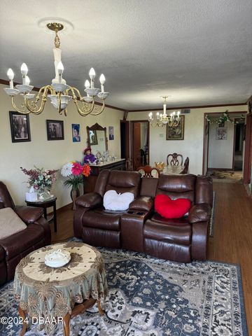 935 N Halifax Ave Apt 402, Daytona Beach, FL 32118