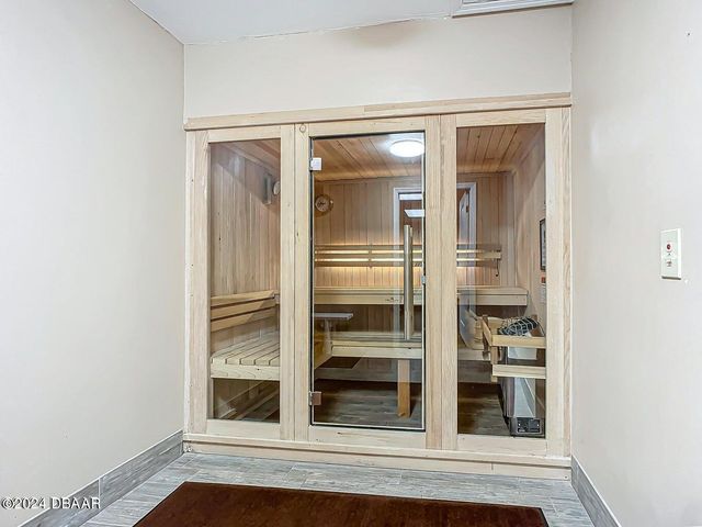 935 N Halifax Ave Apt 402, Daytona Beach, FL 32118