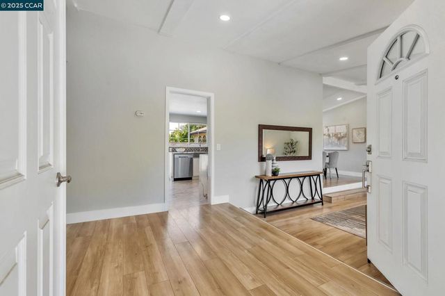 2782 Canyon Creek Dr, San Ramon, CA 94583