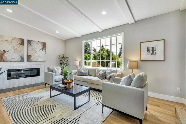 2782 Canyon Creek Dr, San Ramon, CA 94583