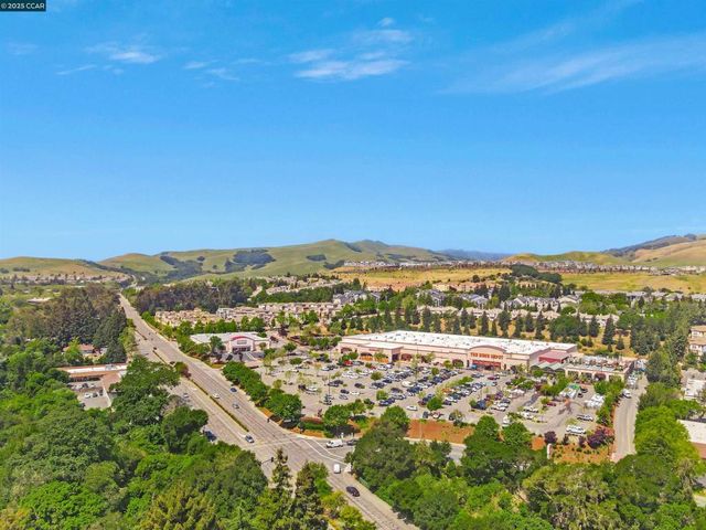 2782 Canyon Creek Dr, San Ramon, CA 94583