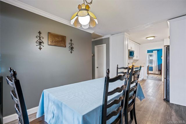 310 Candee Avenue, Sayville, NY 11782