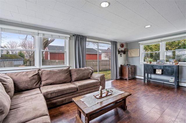 310 Candee Avenue, Sayville, NY 11782