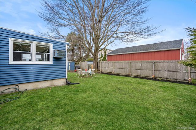 310 Candee Avenue, Sayville, NY 11782