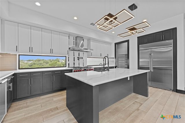 1347 Bordeaux Lane, New Braunfels, TX 78132