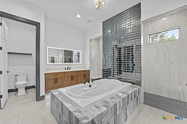1347 Bordeaux Lane, New Braunfels, TX 78132