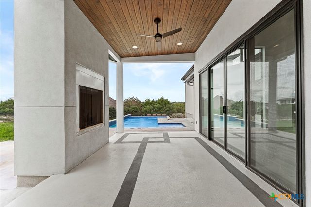 1347 Bordeaux Lane, New Braunfels, TX 78132