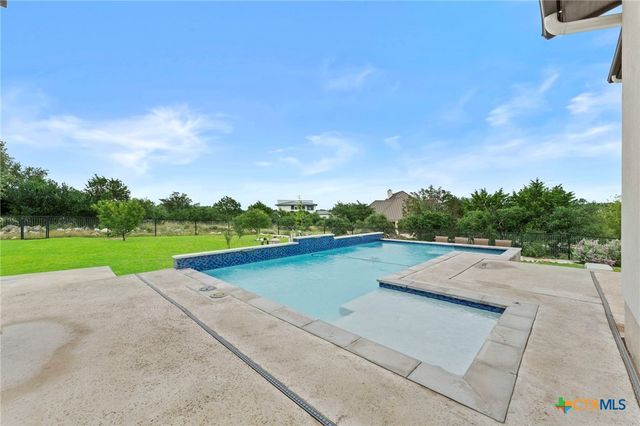 1347 Bordeaux Lane, New Braunfels, TX 78132