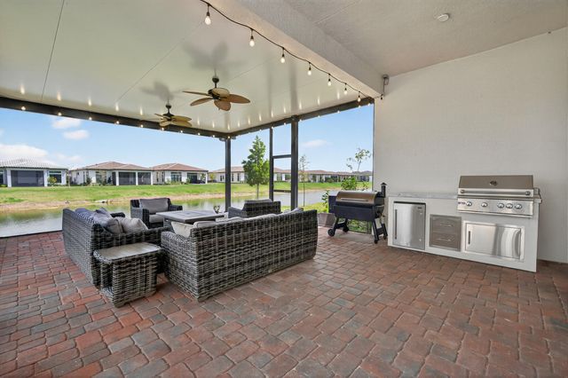 8118 Liberty Way, Parkland, FL 33067