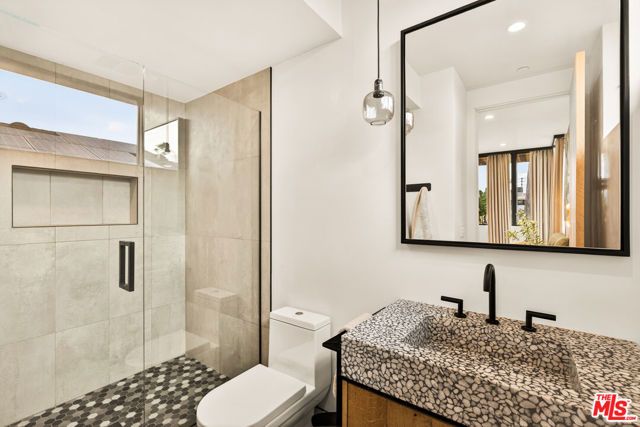 832 Milwood Avenue, Venice (los Angeles), CA 90291