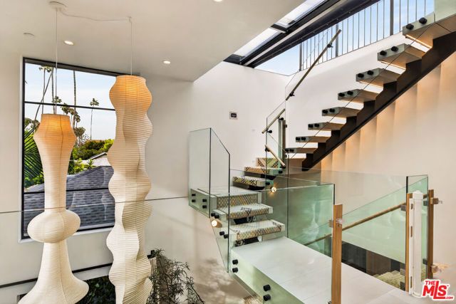 832 Milwood Avenue, Venice (los Angeles), CA 90291
