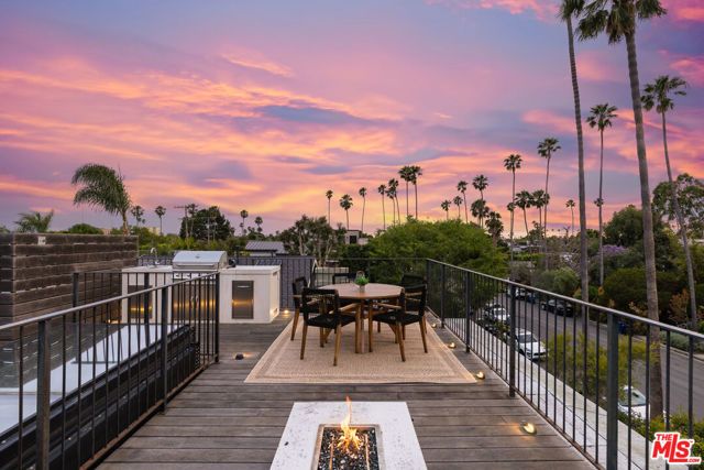 832 Milwood Avenue, Venice (los Angeles), CA 90291