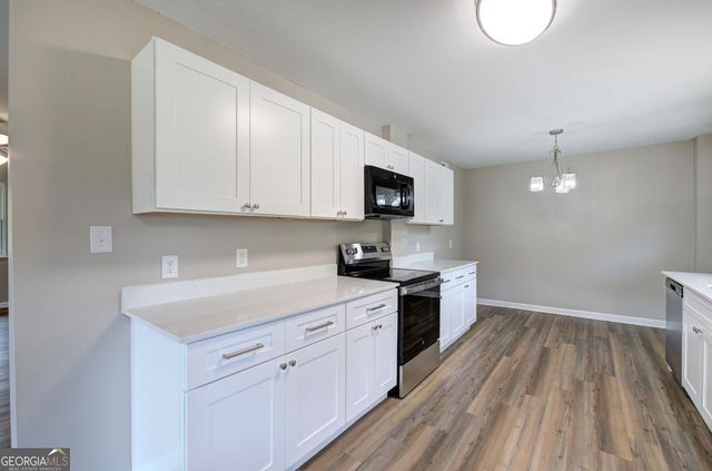 106 Sunset Drive SE, Lindale, GA 30147