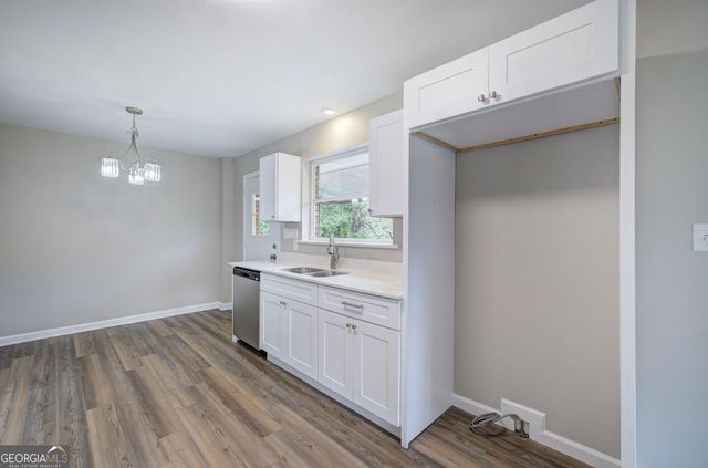 106 Sunset Drive SE, Lindale, GA 30147