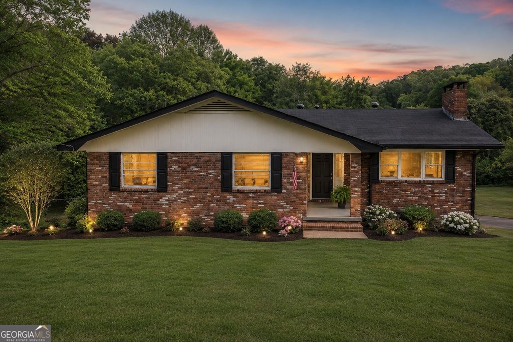 106 Sunset Drive SE, Lindale, GA 30147