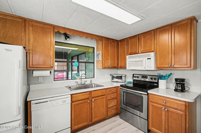 4442 Twin Lakes Drive, Melbourne, FL 32934