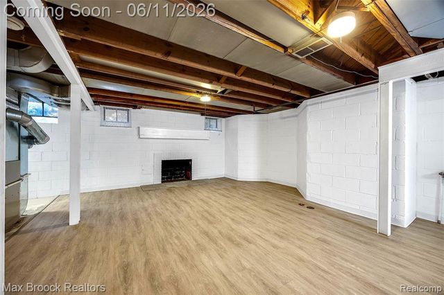 14 Fairwood Boulevard, Pleasant Ridge, MI 48069