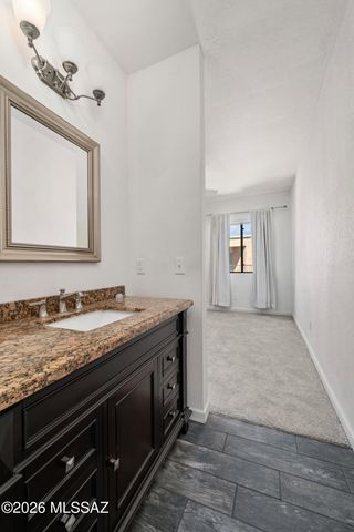 3690 N Country Club Rd Apt 1006, Tucson, AZ 85716