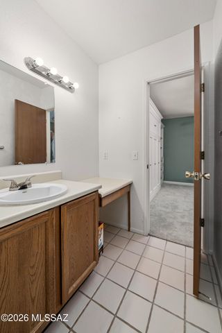 3690 N Country Club Rd Apt 1006, Tucson, AZ 85716