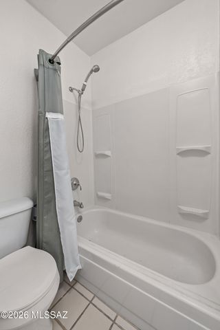 3690 N Country Club Rd Apt 1006, Tucson, AZ 85716