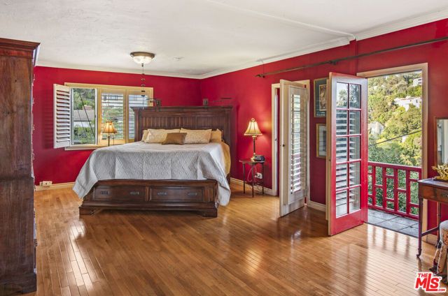 2882 Belden Drive, Los Angeles, CA 90068