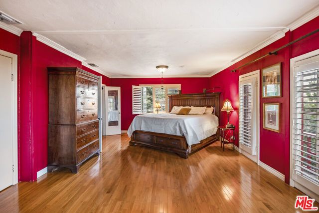 2882 Belden Drive, Los Angeles, CA 90068