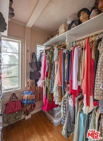 2882 Belden Drive, Los Angeles, CA 90068