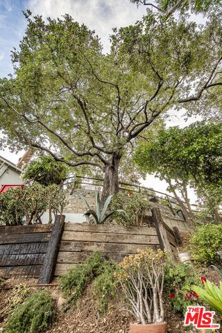 2882 Belden Drive, Los Angeles, CA 90068