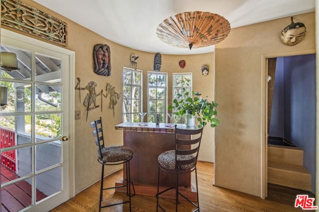 2882 Belden Drive, Los Angeles, CA 90068