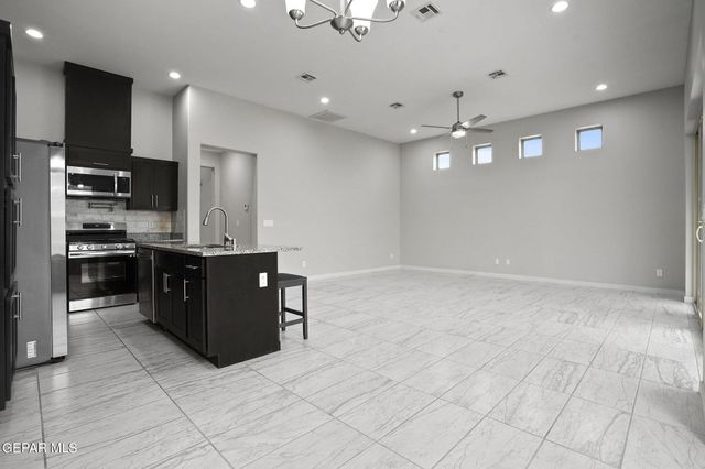 12622 AMESBURY, El Paso, TX 79928