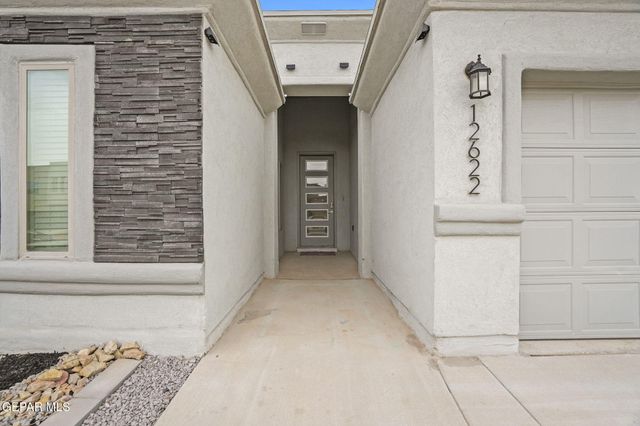 12622 AMESBURY, El Paso, TX 79928