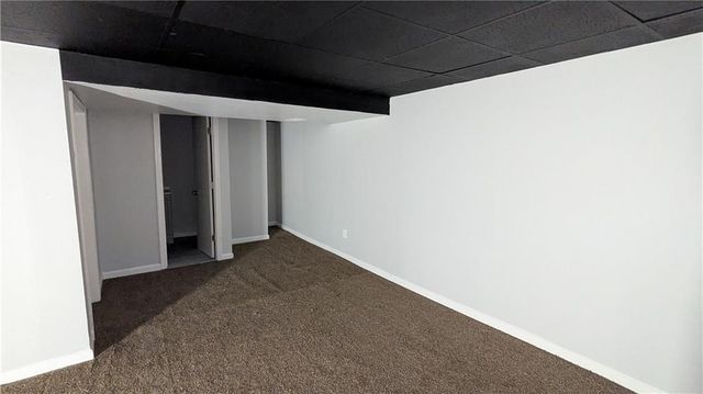 9320 OAKLAND Avenue, Kansas City, MO 64138