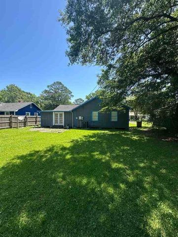 1308 Greenwood Avenue, Mobile, AL 36605