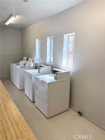 4307 W 142nd Street 12, Hawthorne, CA 90250