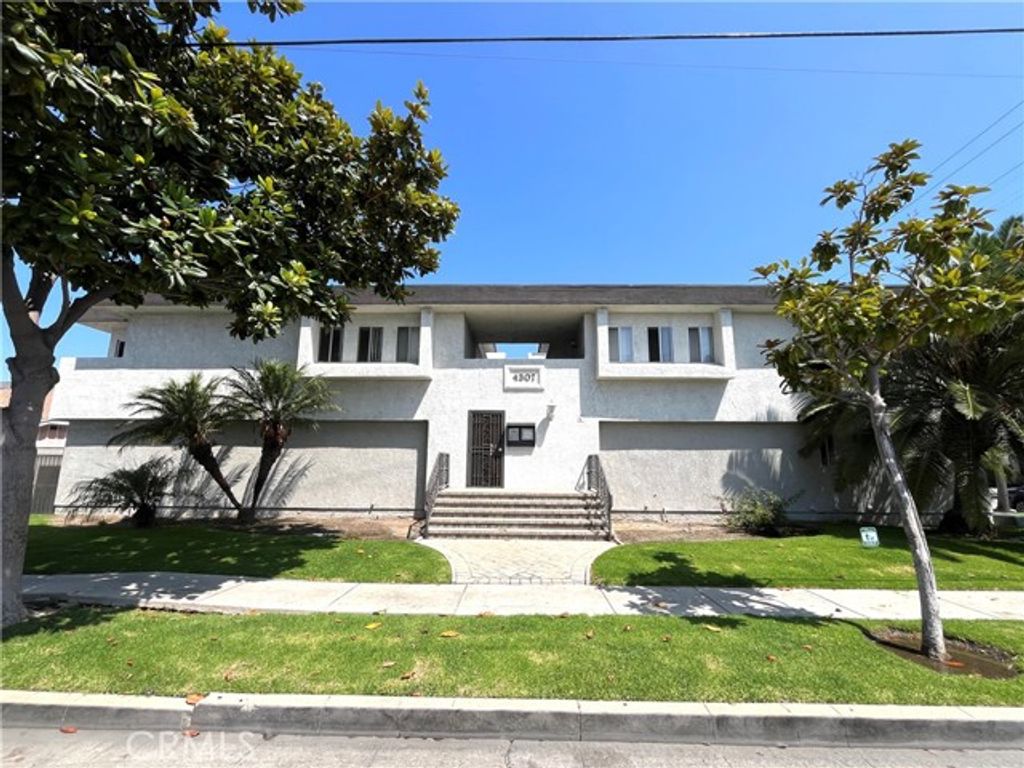 4307 W 142nd Street 12, Hawthorne, CA 90250