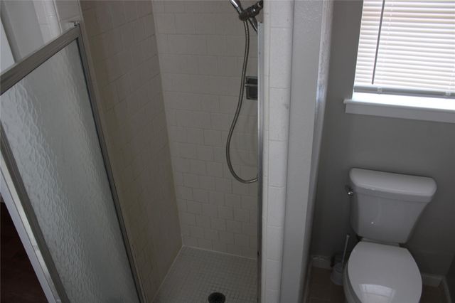 121 Mary Lane, Bacliff, TX 77518