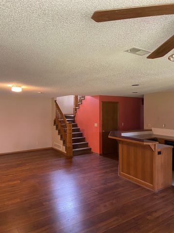 110 N Karren Ct, Wichita, KS 67212