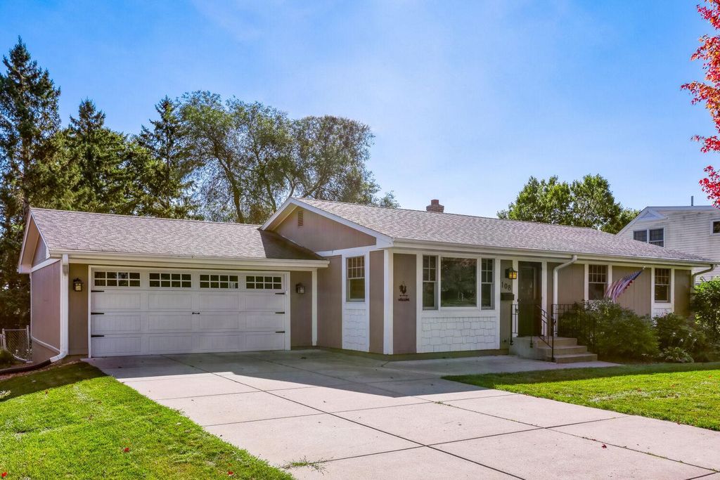 108 18th Avenue N, South Saint Paul, MN 55075 — photo 2