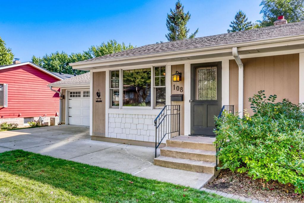 108 18th Avenue N, South Saint Paul, MN 55075 — photo 3
