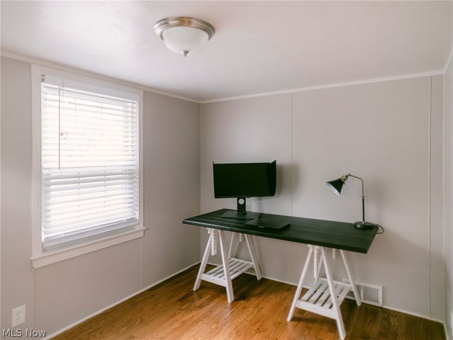 19406 Scottsdale Boulevard, Shaker Heights, OH 44122