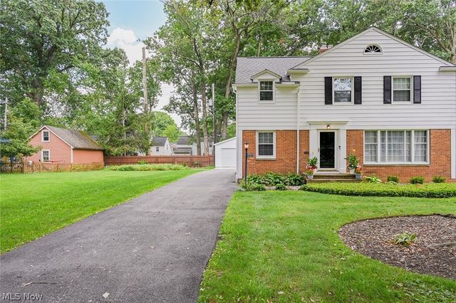 19406 Scottsdale Boulevard, Shaker Heights, OH 44122